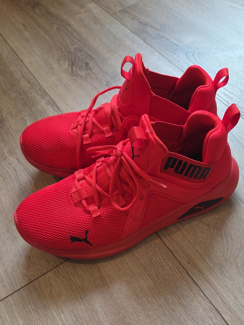 Puma Men’s Red Low-Top Athletic Sneakers
